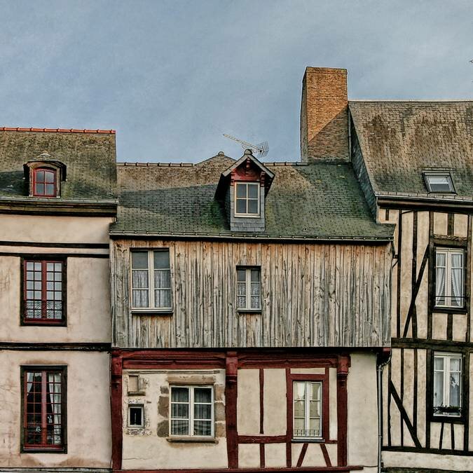 Maison à Pan de Bois dans le Centre Historique de Laval © Dominique Vernier